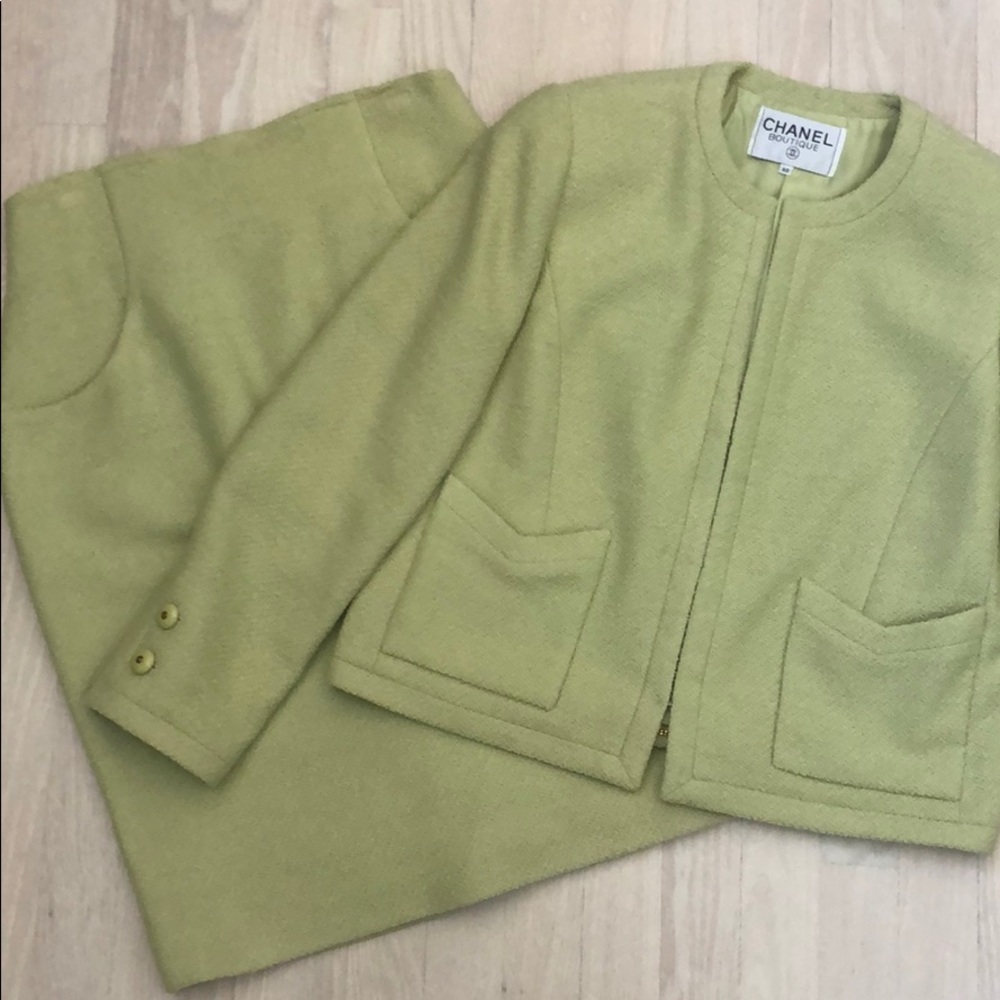 Vintage CHANEL Boutique Green Skirt Suit